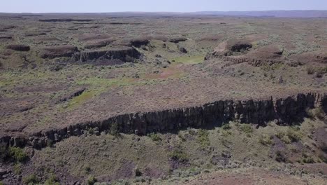 Ice-age-floods-scoured-the-Channeled-Scablands-in-central-Washington