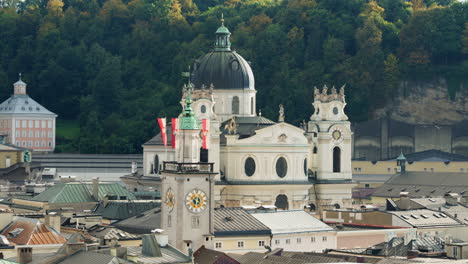 Kollegienkirche-Salzburg-österreich-Katholische-Kirche-Vom-Benachbarten-Dach