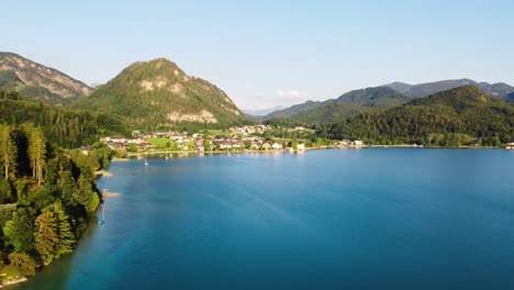 Amazing-aerial-drone-shot-of-Austria-lake-town-of-Fuschl-Am-see,-Salzburg