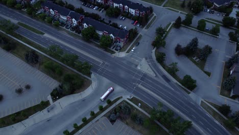 Schätze-Der-Nachbarschaft:-Luftaufnahmen-Zeigen-Die-Lebendige-Gemeinschaft-In-Calgary