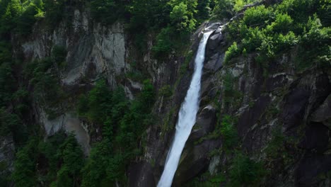 Scenic-Foroglio-Waterfall-In-Bavona-Valley,-Switzerland---drone-shot