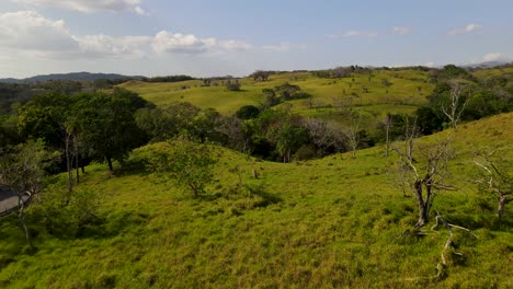 Luftaufnahmen-Von-Drohnen-Aus-Ausgedehnten-Land-,-Landwirtschafts--Und-Ländlichen-Landschaften,-Costa-Rica
