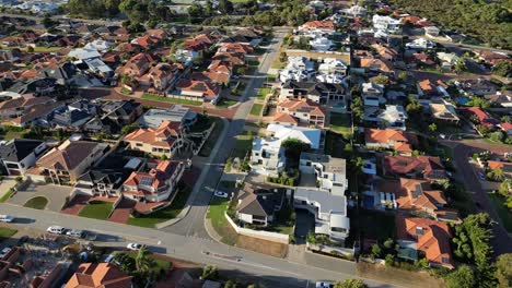 Aerial-birds-eye-shot-showing-Australian-neighborhood-during-sunny-day---Perth-City,-Western-Australia