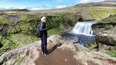 Islandia---La-Aventura-Definitiva:-Senderismo-Por-El-Sendero-Del-Río-Skoga-En-Islandia