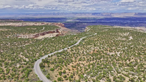 Drohnenüberflug-Mit-Voller-Aussicht-Oder-Das-Grand-Valley-In-Palisades,-Colorado