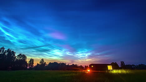 Beautiful-vibrant-dusk-sky-clouds,-time-lapse-view
