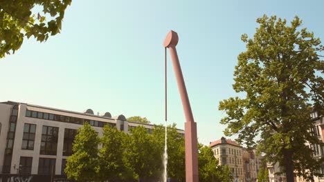 Place-De-Jamblinne-De-Meux,-Ursprünglicher-Brunnen-In-Brüssel,-Belgien