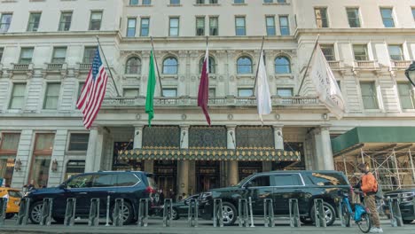 Zeitraffer-Des-Plaza-Hotels-In-Manhattan