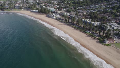 Collaroy-Beach-And-Suburb-In-Sydney,-NSW,-Australia---aerial-drone-shot