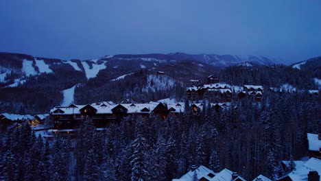 Nighttime-drone-shot-over-the-Telluride,-Colorado-Ski-Village-and-homes