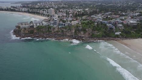 Süßwasserblickreservat-Zwischen-Süßwasserstrand-Und-Queenscliff-Beach-In-New-South-Wales,-Australien