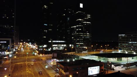 El-Centro-De-Toronto-En-El-Paisaje-Urbano-Nocturno.