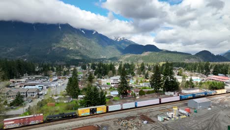 Delivery-Trains-On-The-Rail-Tracks-In-Hope,-BC,-Canada