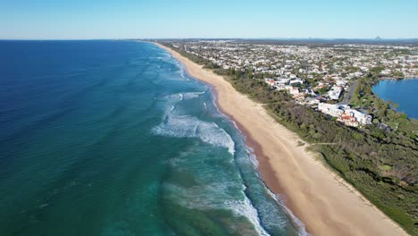 Panoramic-View-Over-Kawana-Beach,-Buddina,-Queensland,-Australia---drone-shot