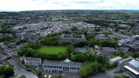 Panoramablick-Auf-Die-Universität-Galway,-Irland