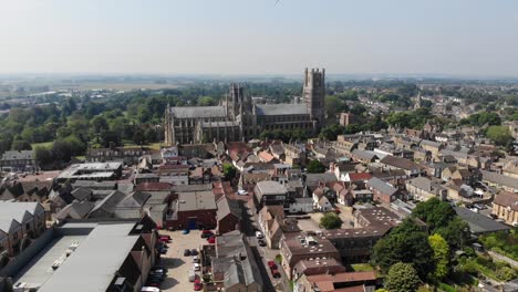 Drone-shot-of-Ely-Cathedral-in-Cambridgeshire,-UK