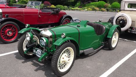 Coche-Deportivo-Con-Líneas-Clásicas-Vintage-En-El-Gordon-Bennett-Motor-Rally-Irlanda