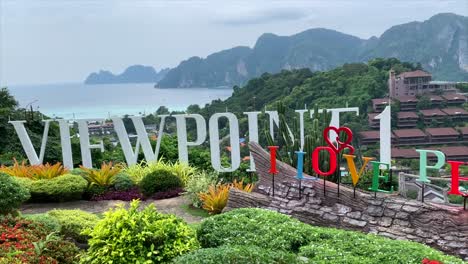 View-point-on-top-of-hill-over-Koh-Phi-Phi