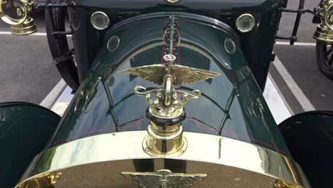 Vintage-car-Mascot-on-a-1924-car-at-The-Gordon-Bennett-Rally-Carlow-Ireland-fantastic-workmanship