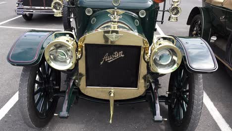 Oldtimer-Mit-Atemberaubender-Messingverzierung-Bei-Der-Gordon-Bennett-Rallye-In-Carlow,-Irland,-Carlow