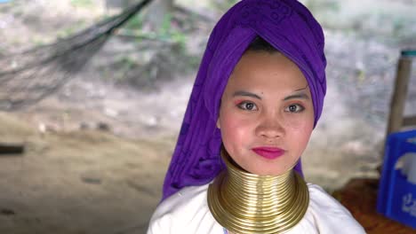 Young-Kayan-Woman-With-Gold-Rings-And-Purple-Turban-Looking-At-The-Camera