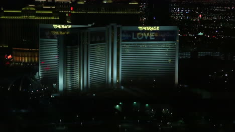 Una-Toma-Nocturna-Estacionaria-Del-Hotel-Mirage-En-Las-Vegas.