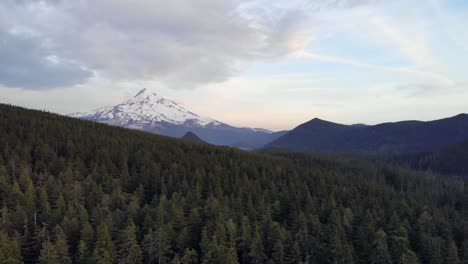 Aerial-Drone-Shot-of-Mt.-Hood-Wilderness