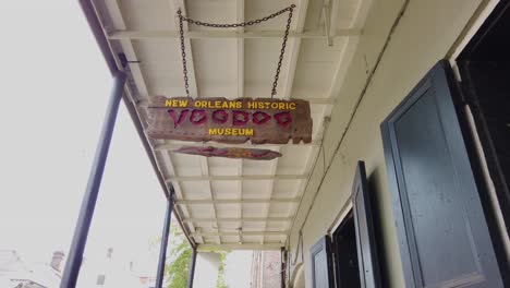 Vídeo-Editorial-Del-Histórico-Museo-Vudú-De-Nueva-Orleans