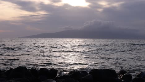Olowalu-Landing,-Maui-Beach-Sunset-In-4K