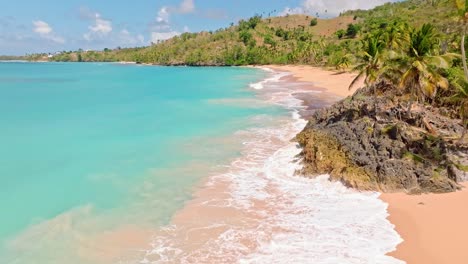 Color-contrast-at-Playa-Colorada-beach,-Las-Galeras-in-Samana-peninsula,-Dominican-Republic