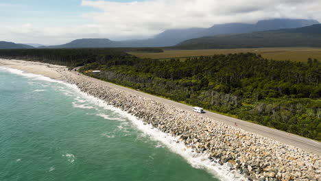 Aerial-over-the-coast-road-along-Bruce-Bay-in-South-Westland,-South-Island,-New-Zealand,-Drone-dolly-forward-shot