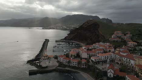 Peaceful-village-with-yacht-harbour-Marina-da-Quinta-Grande,-Madeira,-Portugal,-aerial-view