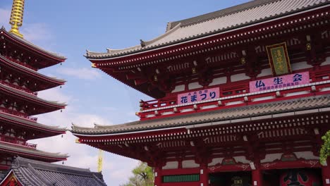 Templo-Sosenji-En-Primavera-Temporada-Del-Festival-Sakura-Matsuri-En-Japón
