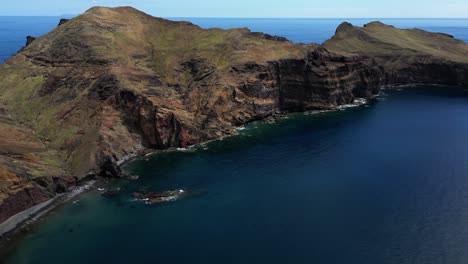 Ponta-de-Sao-Lourenco---Stunning-Peninsula-With-Rocky-Terrain-In-Madeira,-Portugal