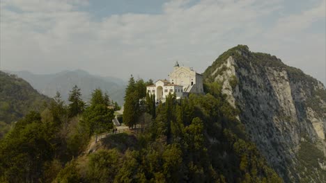 Montecastello-Heiligtum-Von-Tignale-Am-Gardasee