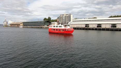 Hobart,-Tasmania,-Australia---13-March-2019:-The-tour-boat-Spirit-of-Hobart-returning-to-Watermans-Dock-in-Hobart-Tasmania