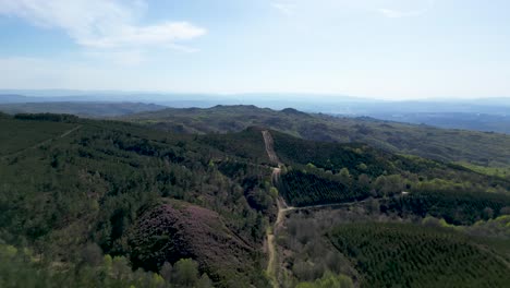 Bird's-Eye-View-of-Galician-Massif-Mountain-Range-in-Ourense,-Spain