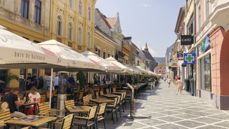 Old-town-streets,-Brasov-Romania