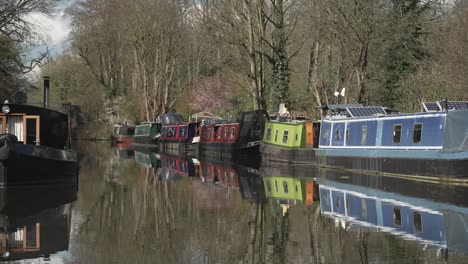 Moored-boats-on-a-canal