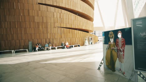 Oslo-Opera-House-and-it’s-beautiful-modern-architecture-is-the-national-opera-theatre-in-Norway,-home-of-the-Norwegian-national-opera-and-ballet