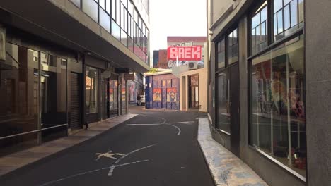 Empty-alleyway-in-Tasmania,-New-Zealand