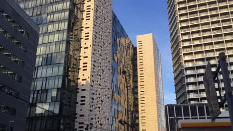 Hohe-Gebäude-In-Tokio,-Japan