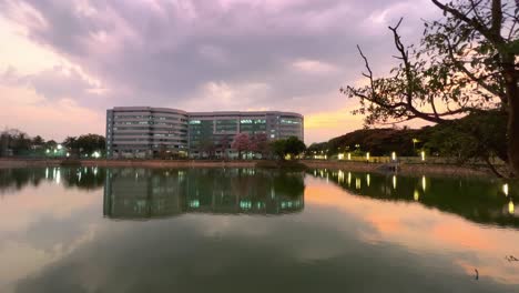 Una-Vista-De-Un-Parque-Tecnológico-Ubicado-En-Bangalore,-Que-Identifica-El-Silicon-Valley-De-La-India.