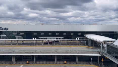 Zeitlupenaufnahme-Des-JFK-Flughafens-Terminal-3