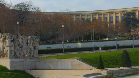 Trocadéro-Square-With-Palais-de-Chaillot-In-The-16th-Arrondissement-Of-Paris,-France