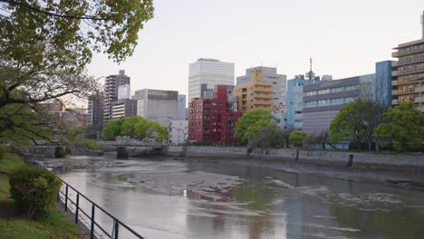 Horizonte-Urbano-De-La-Ciudad-De-Hiroshima-En-Japón