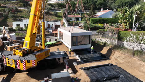 Construction-of-new-and-modern-modular-pre-fabricated-house