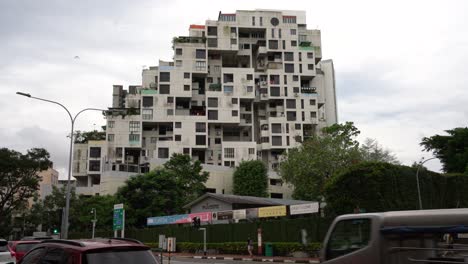 Point-of-view-of-the-facade-of-Balestier-Point-in-Balestier-Road,-Singapore