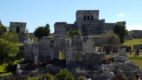 Nachkomme-Des-Templo-Del-Dios-In-Der-Archäologischen-Stätte-Tulum,-Quintana-Roo,-Mexiko