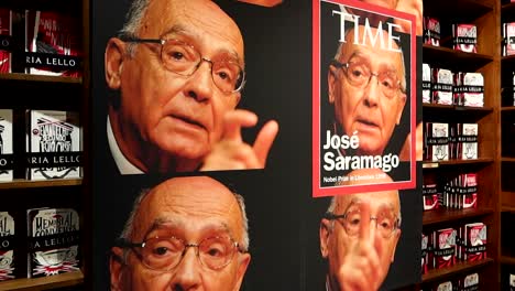 Jose-Saramago-Zimmer-In-Der-Buchhandlung-Lello-Und-Irmao